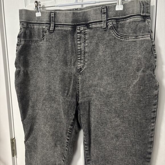 Terra & Sky Women's 1X Pull On Faded Black Capri Jeans Rocker Rockabilly Sexy - Picture 2 of 9